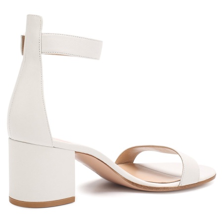 Босоножки женские белые 39